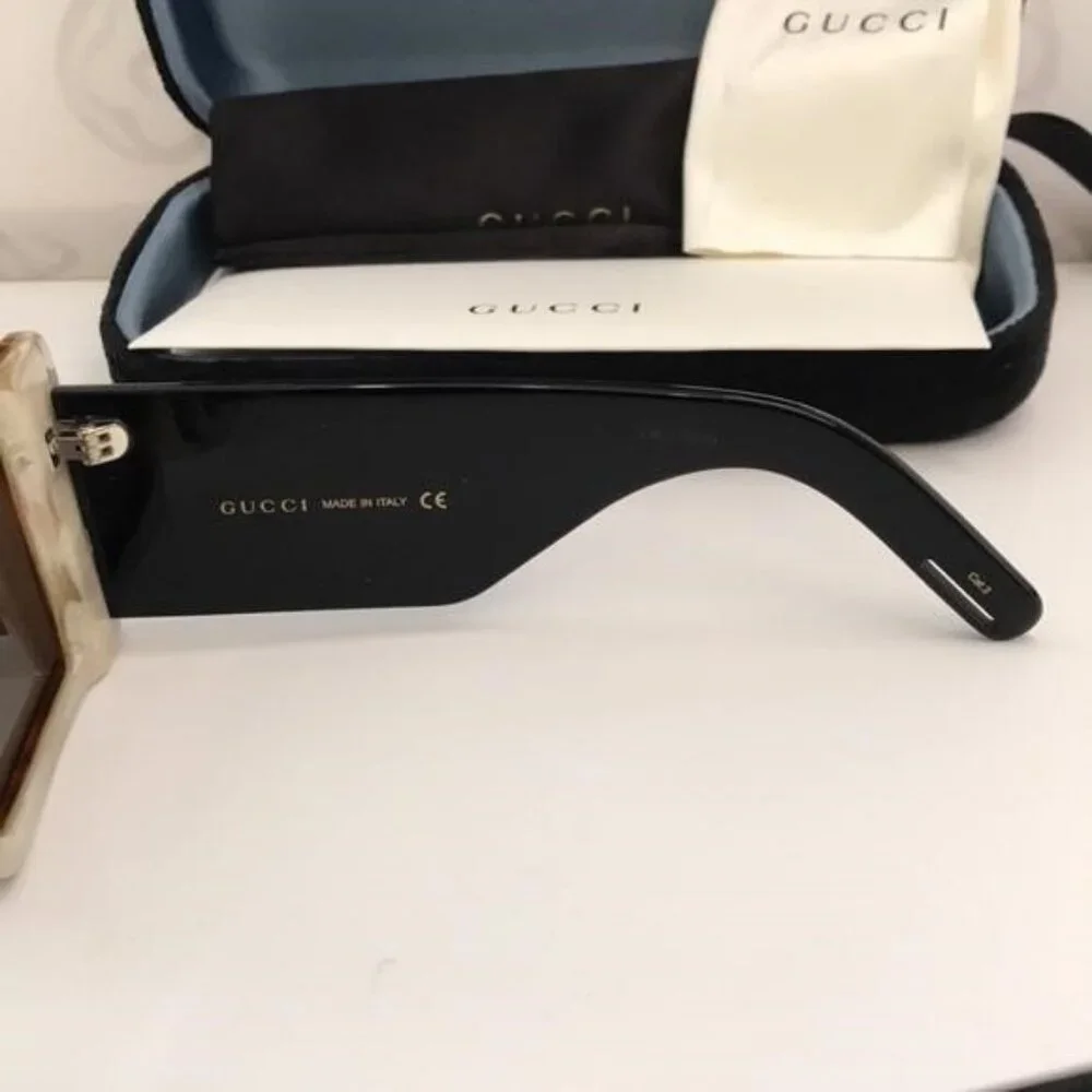 Gucci GG0543S 002 Ivory Black Oversized Rectangular Sunglasses Brown Lens - Picture 7 of 12